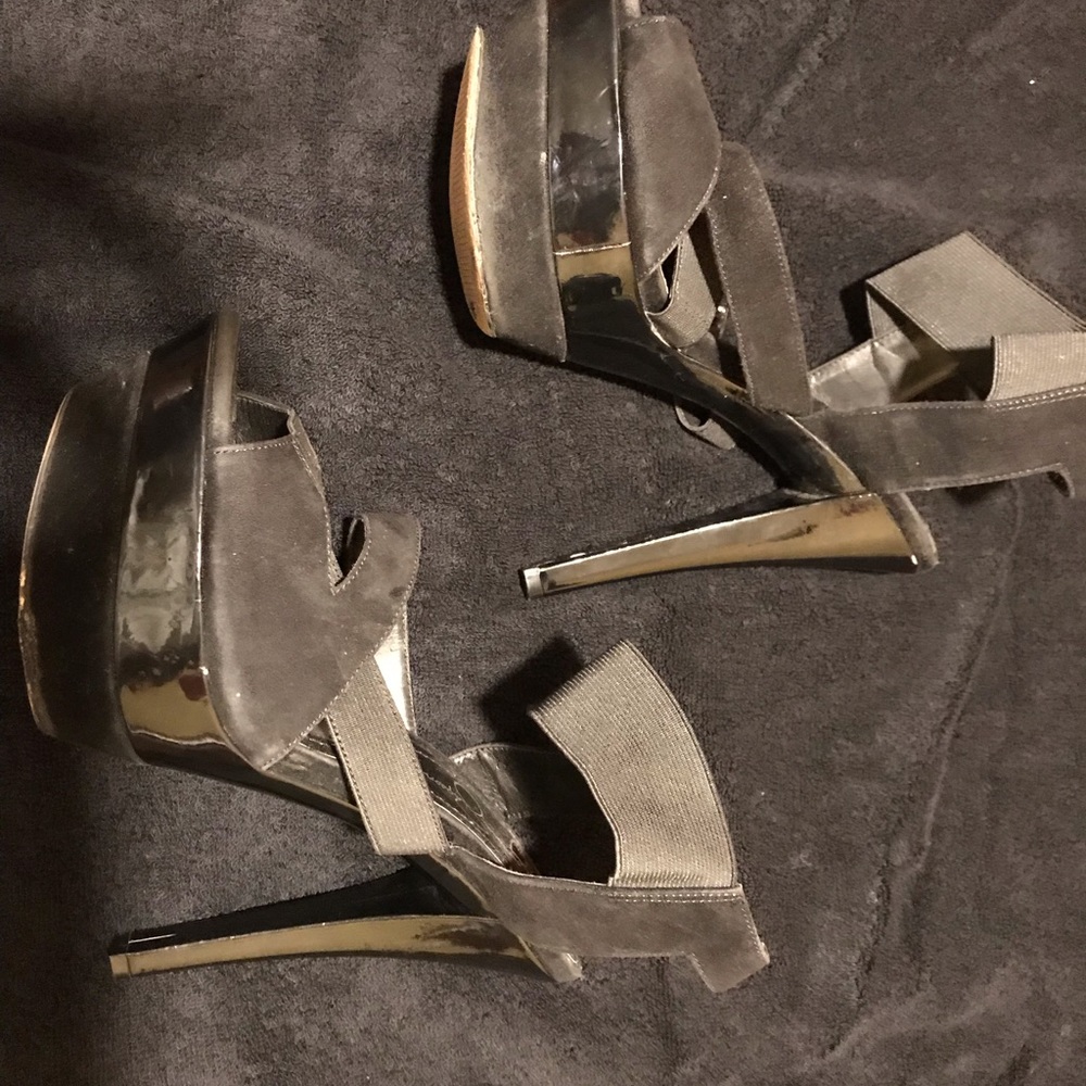 Platform heels - Picture 2 of 3